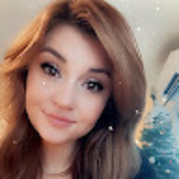 Meet your Posher, Addy - Picture 1 of 1